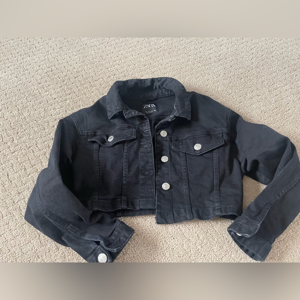 ZARA Black Cropped Jean Jacket Size Small Bin 48